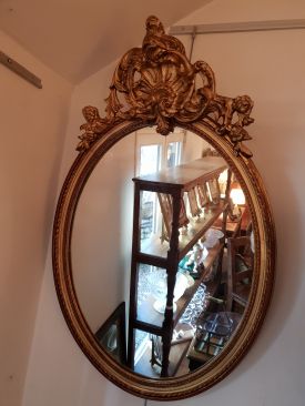 Miroir ovale doré, Style Louis XV